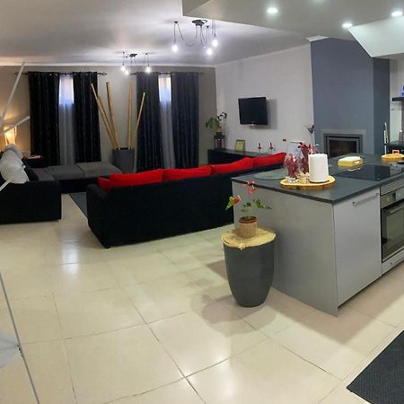 Alojamento House 66 Daire Ponta Delgada Dış mekan fotoğraf